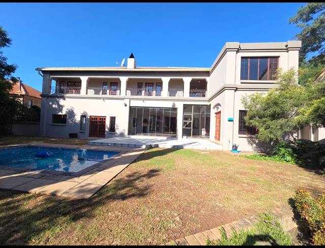 6 BEDROOM HOUSE FOR SALE IN MIDSTREAM ESTATE